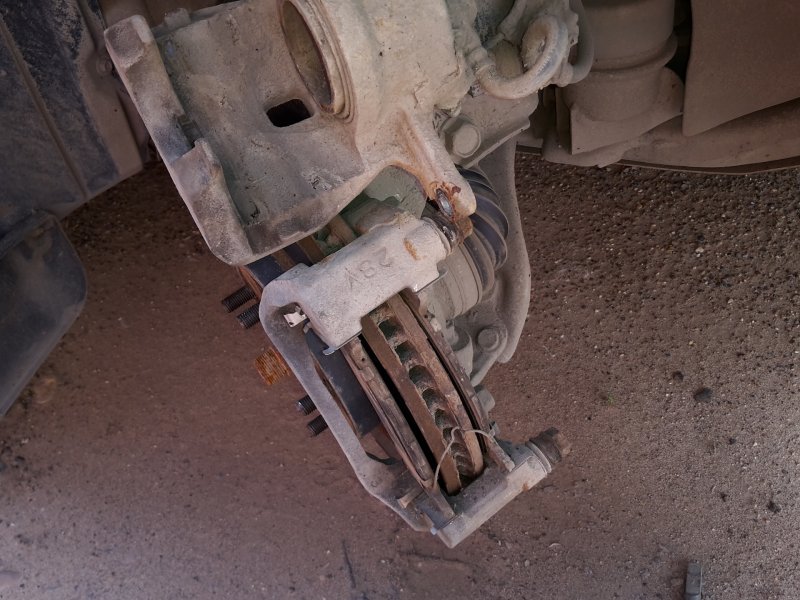 Фото 32 — Замена тормозных колодок Toyota Camry: как это сделать правильно