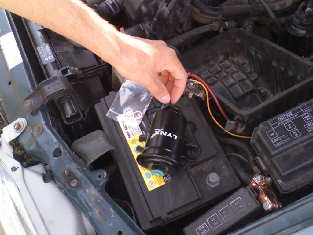 Фото 97 — Замена топливного фильтра Toyota Corolla